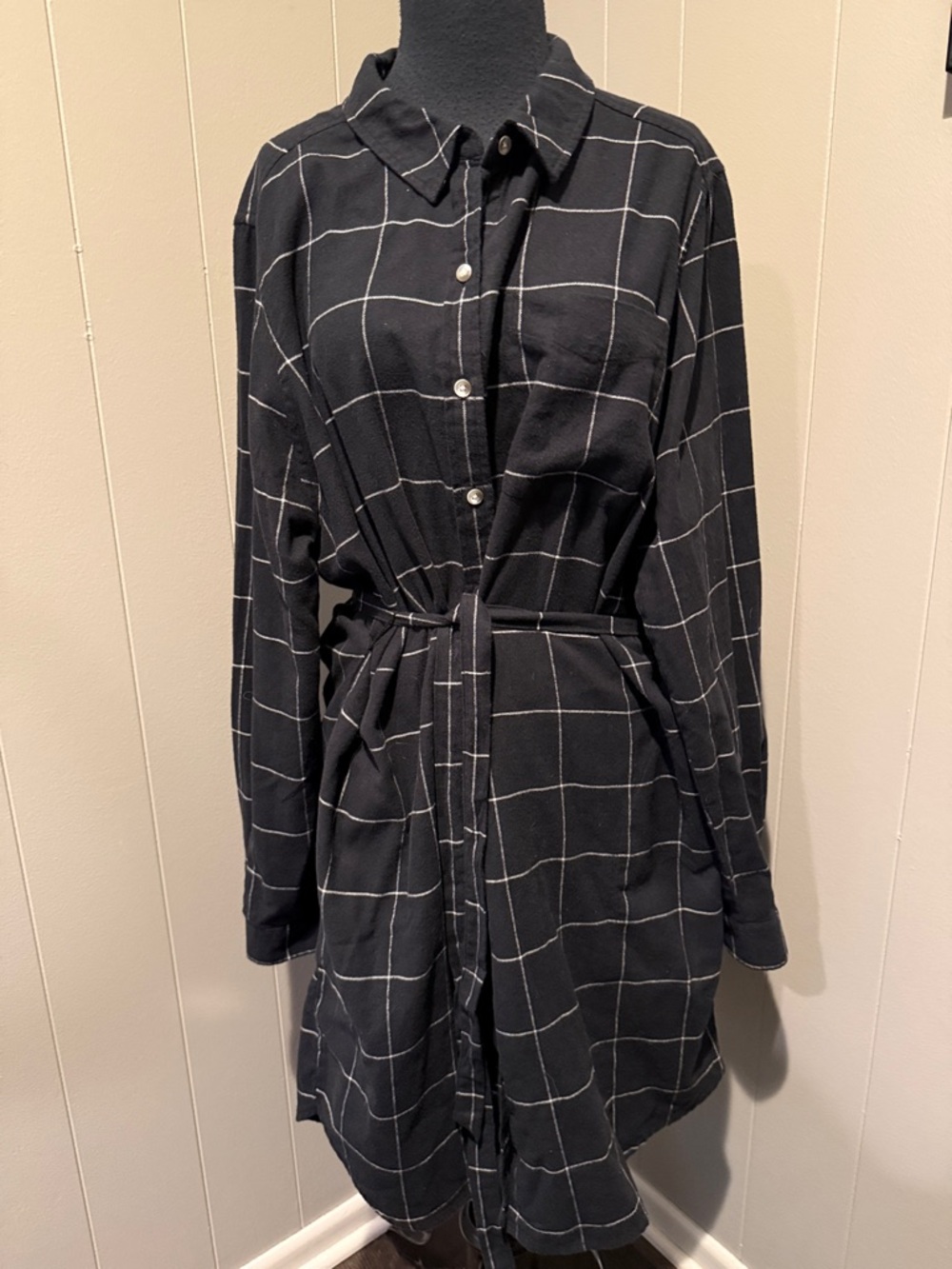B39 Goodthreads Women’s XL Black Windowpane Button-Front Tie-Waist Shirt Dress